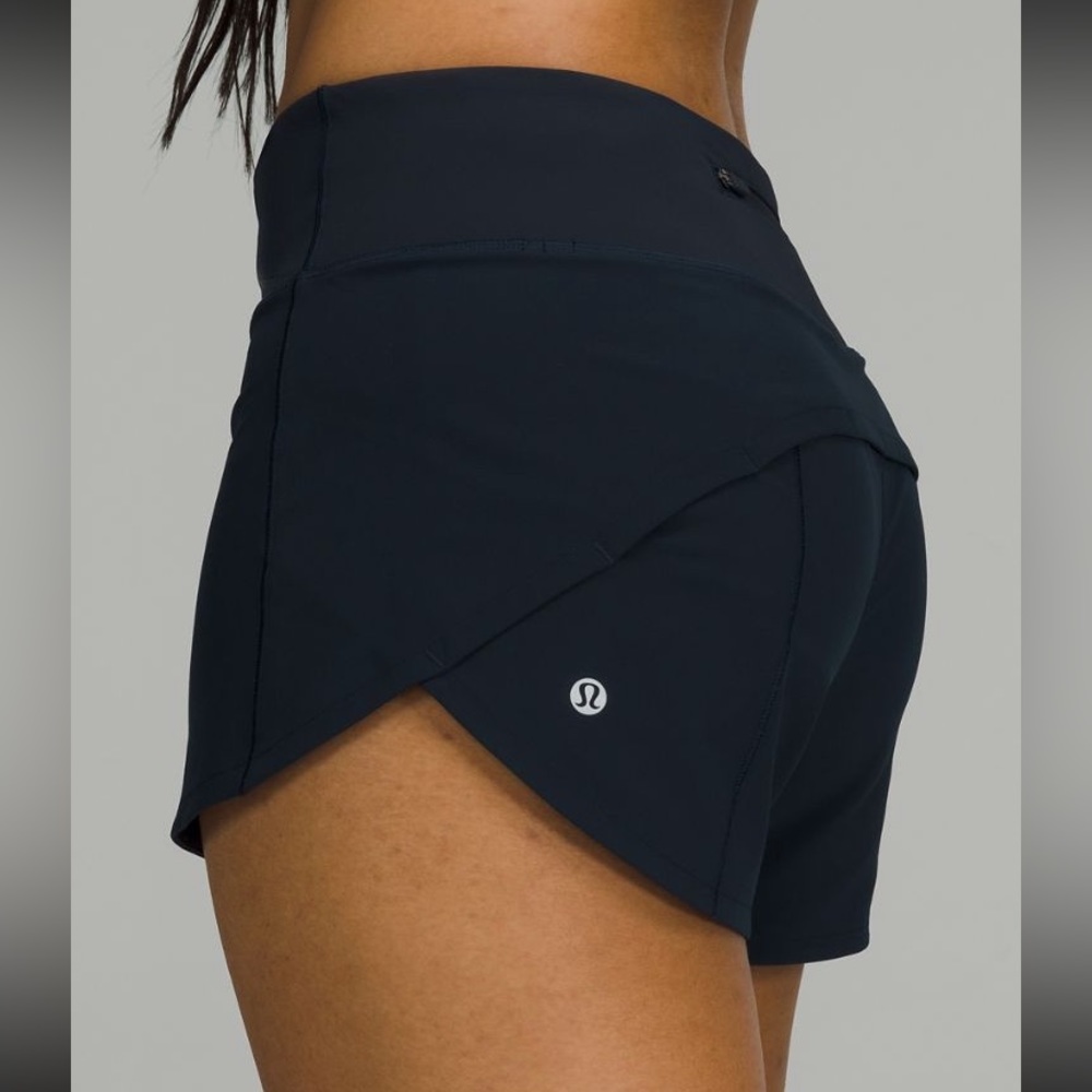 Lululemon NWT Speed Up Mid-Rise Shorts 4”